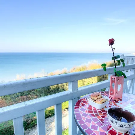 Littoral Apartment *